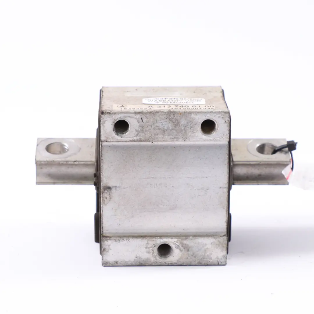 Soporte caja cambios Soporte de transmisión Cojinete para Mercedes W205 con número de pieza A2132406100 Mercedes W205 Soporte caja cambios Soporte de transmisión Cojinete - SKU A2132406100 - Número de pieza A2132406100