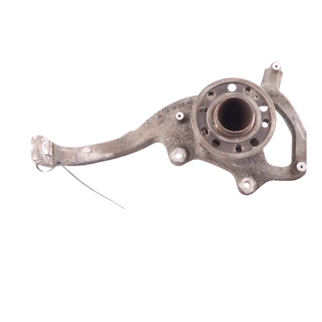 Zwrotnica Zawieszenie Koła Przód Prawy do Mercedes W213 o numerze A2133324800 Mercedes W213 Zwrotnica Zawieszenie Koła Przód Prawy - SKU A2133324800 - Numer Części A2133324800