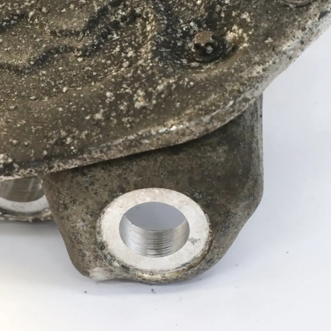 Support de Roue Moyeu Avant Gauche Roulement Suspension pour Mercedes W213 à propos du numéro de pièce A2133325100 Mercedes W213 Support de Roue Moyeu Avant Gauche Roulement Suspension - SKU A2133325100-1 - Numéro de pièce A2133325100