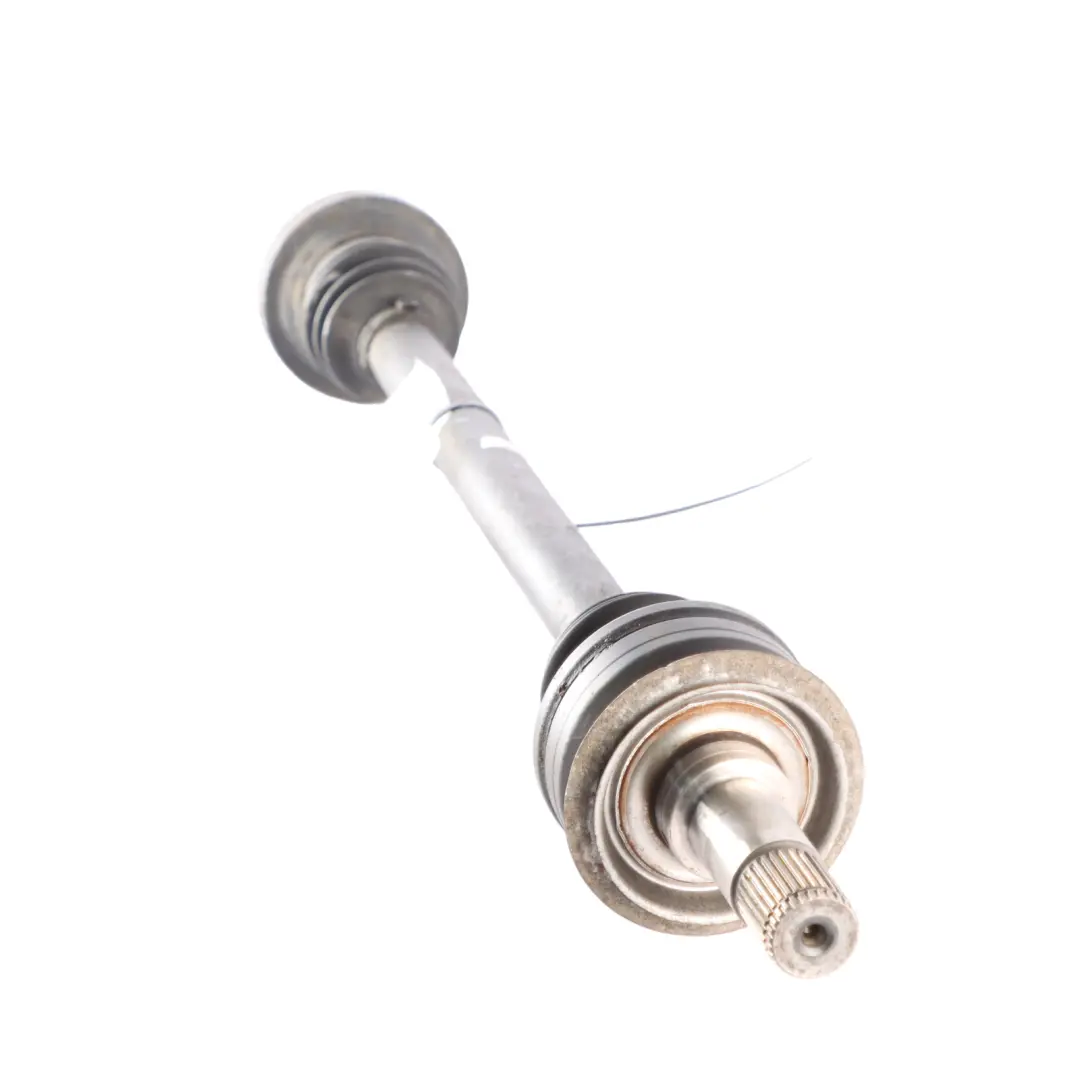 OM654 Wał Napędowy Tył Lewy Prawy do Mercedes W213 o numerze A2133504600 Mercedes W213 OM654 Wał Napędowy Tył Lewy Prawy - SKU A2133504600 - Numer Części A2133504600