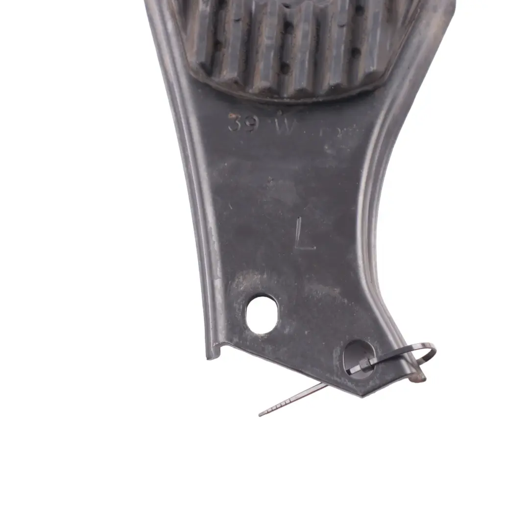 W257 Piastra arresto asse posteriore sinistra per Mercedes W213 W238 con numero di parte A2133521200 Mercedes W213 W238 W257 Piastra arresto asse posteriore sinistra - SKU A2133521100 - Numero di parte A2133521200