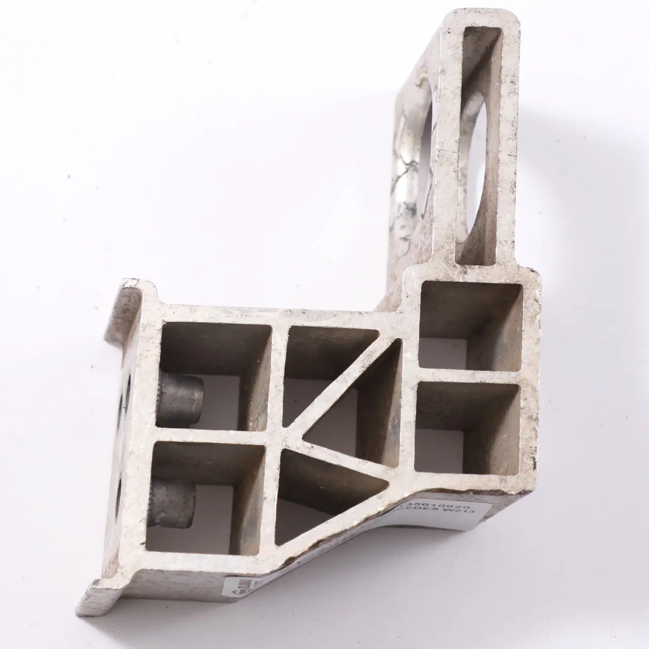 Mercedes W213 Uchwyt Chłodnicy Lewy Wspornik Mocowanie A2135010620