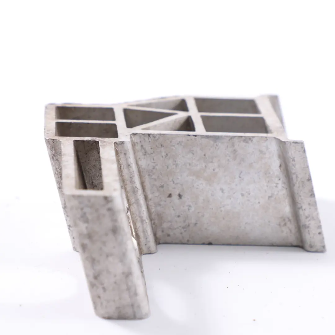  Soporte Radiador Mercedes W213 Soporte Radiador Izquierdo Puntal - SKU A2135010620 - Número de pieza A2135010620