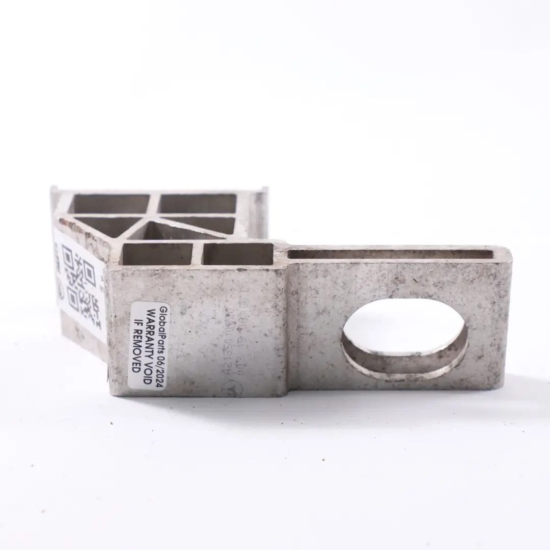 Support de Radiateur Mercedes W213 Support Radiateur Gauche Elément  - SKU A2135010620 - Numéro de pièce A2135010620