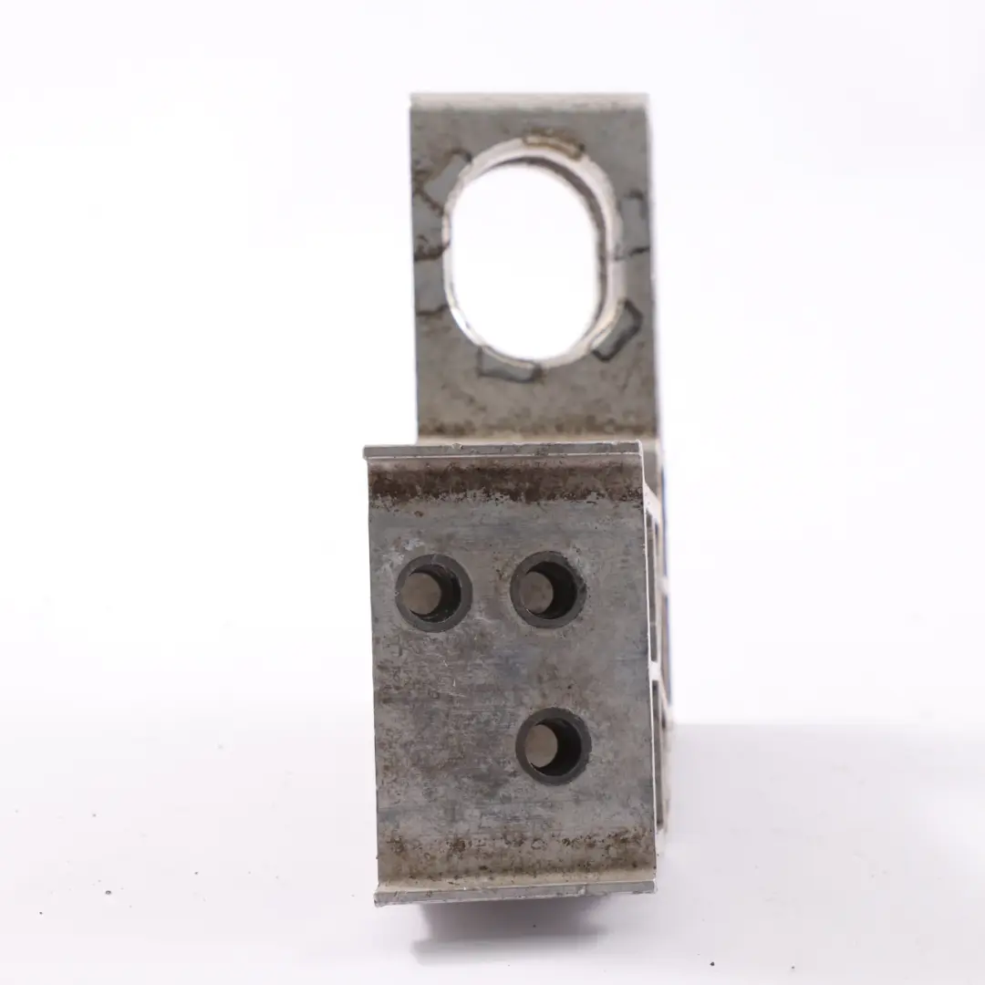 Support de Radiateur Mercedes W213 Support Radiateur Gauche Elément pour à propos du numéro de pièce A2135010620 Support de Radiateur Mercedes W213 Support Radiateur Gauche Elément - SKU A2135010620 - Numéro de pièce A2135010620