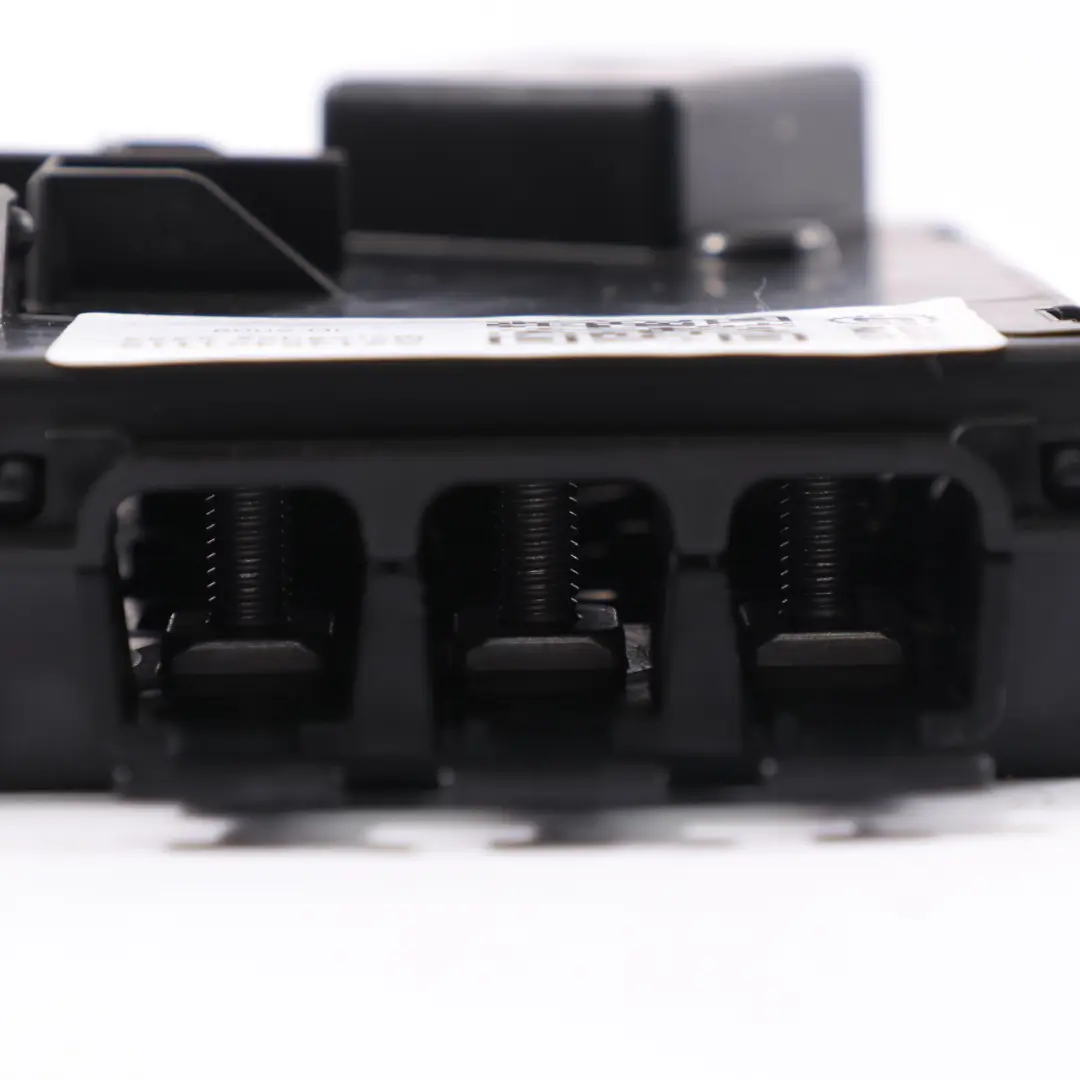 Caja fusibles Mercedes W213 GLC X253 Unidad distribución energía para con número de pieza A2135401115 Caja fusibles Mercedes W213 GLC X253 Unidad distribución energía - SKU A2135401115 - Número de pieza A2135401115