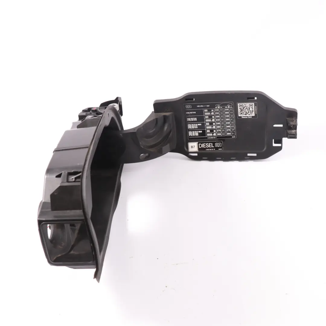Mercedes W213 Kraftstofftankdeckel Basis Träger Tankeinfüllstutzen - SKU A2136302603 - Teilenummer A2136302603