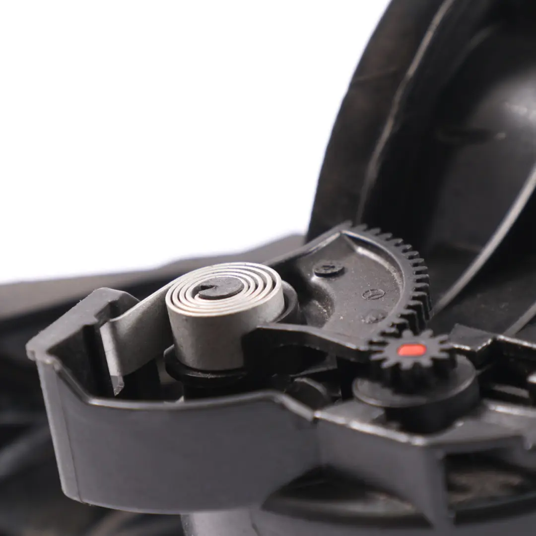 Tapón del depósito de combustible Base portadora para Mercedes W213 con número de pieza A2136302603 Mercedes W213 Tapón del depósito de combustible Base portadora - SKU A2136302603 - Número de pieza A2136302603