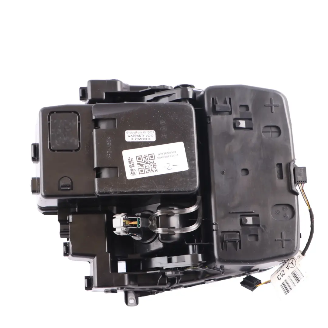  Console Centrale Cendrier Mercedes W213 Compartiment Stockage - SKU A2136806500 - Numéro de pièce A2136806500