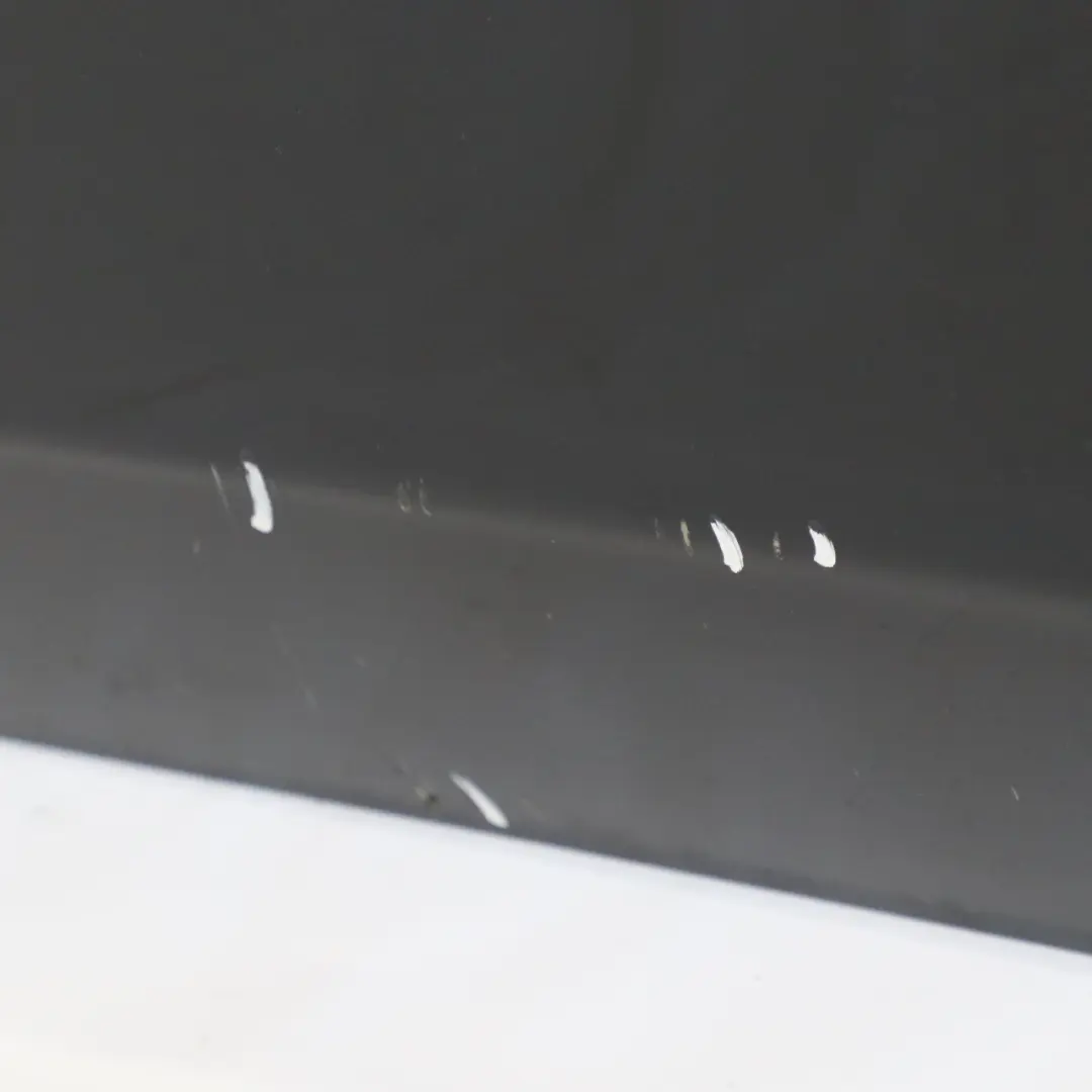 Puerta Delantera Izquierda Negro Obsidiana Metalizado - 197 para Mercedes W213 con número de pieza A2137200105 Mercedes W213 Puerta Delantera Izquierda Negro Obsidiana Metalizado - 197 - SKU A2137200105-OB1 - Número de pieza A2137200105