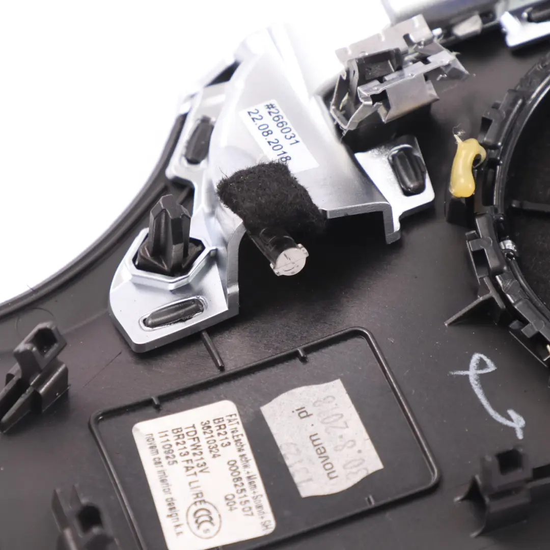 Mercedes W213 Türverkleidung Vorne Rechts Schwarz Holz Burmester - SKU A2137206803 - Teilenummer A2137206803