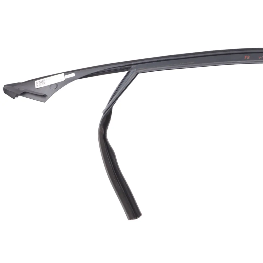Door Seal Window Guide Front Right O/S Sealing Rubber Gasket to Mercedes W213 with Part number A2137252000 Mercedes W213 Door Seal Window Guide Front Right O/S Sealing Rubber Gasket - SKU A2137252000 - Part number A2137252000