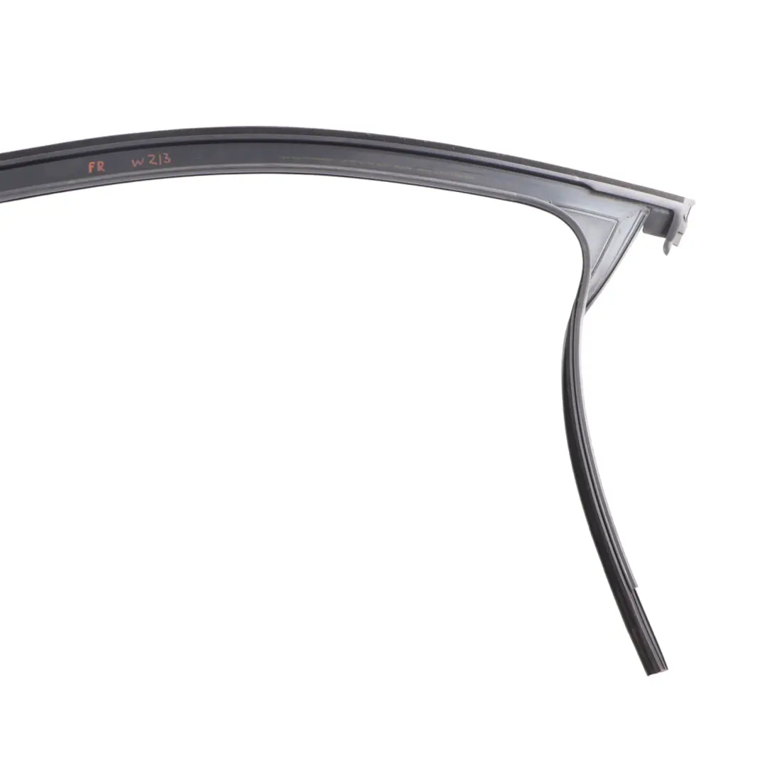 Door Seal Window Guide Front Right O/S Sealing Rubber Gasket to Mercedes W213 with Part number A2137252000 Mercedes W213 Door Seal Window Guide Front Right O/S Sealing Rubber Gasket - SKU A2137252000 - Part number A2137252000