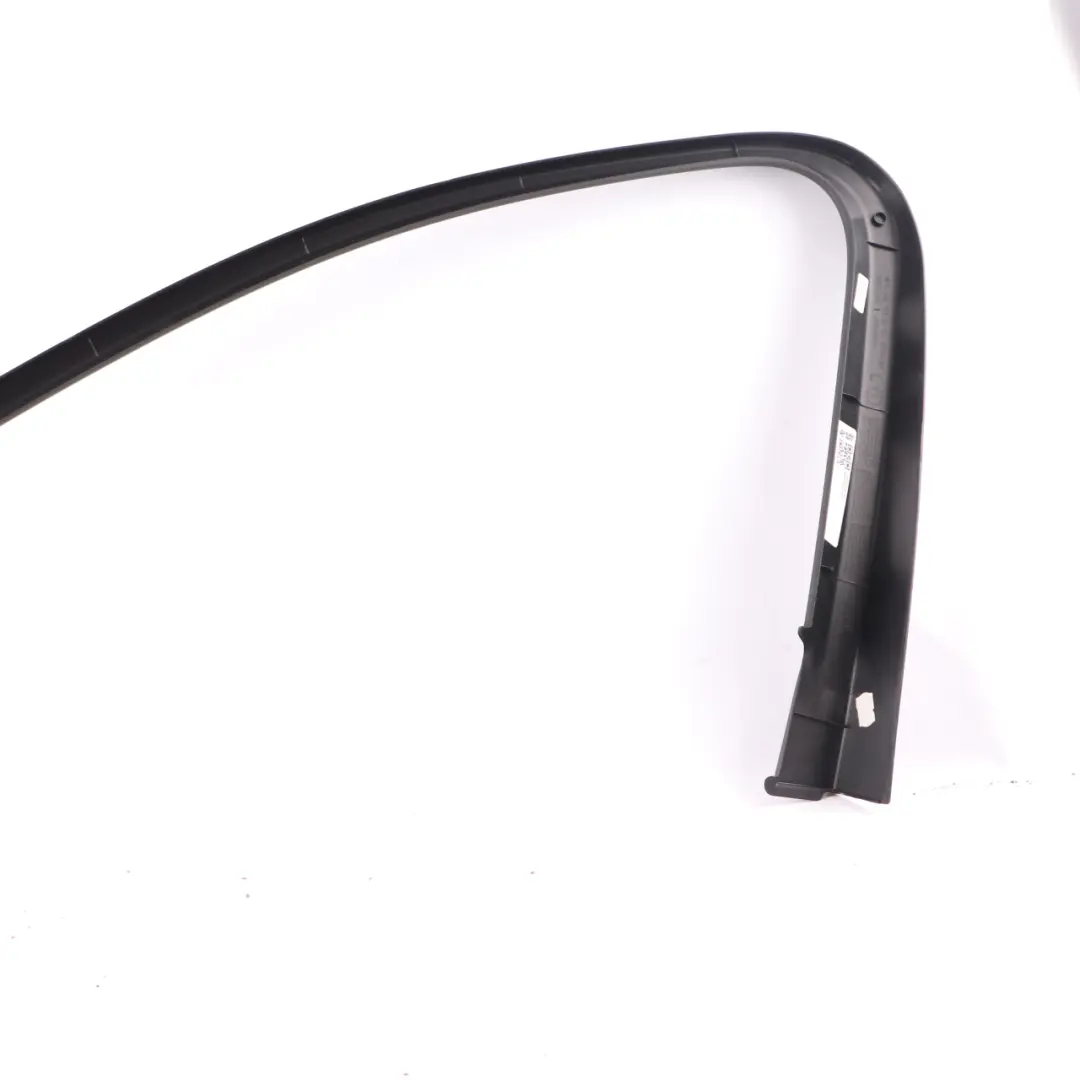Mercedes W213 Cadre Fenêtre Couverture Avant Gauche Garniture Porte - SKU A2137270100 - Numéro de pièce A2137270100