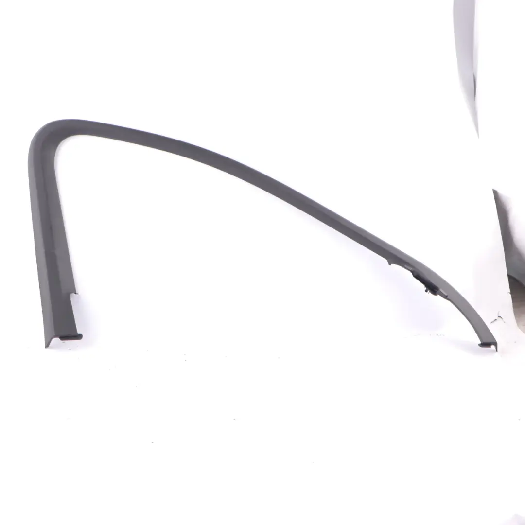 Mercedes W213 Cadre Fenêtre Couverture Avant Gauche Garniture Porte - SKU A2137270100 - Numéro de pièce A2137270100