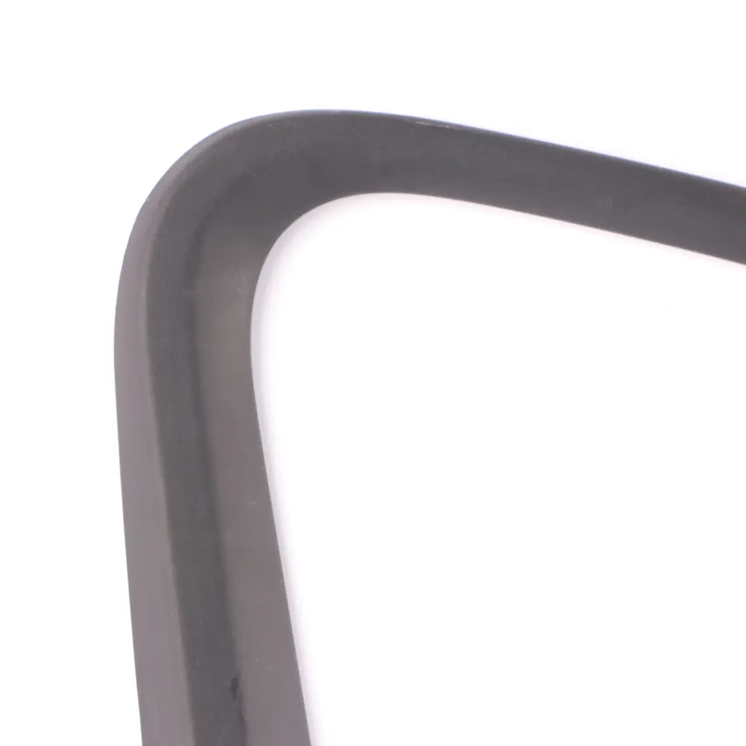 Abdeckung Fensterrahmen vorne links Tür verkleidung für Mercedes W213 mit Teilenummer A2137270100 Mercedes W213 Abdeckung Fensterrahmen vorne links Tür verkleidung - SKU A2137270100 - Teilenummer A2137270100