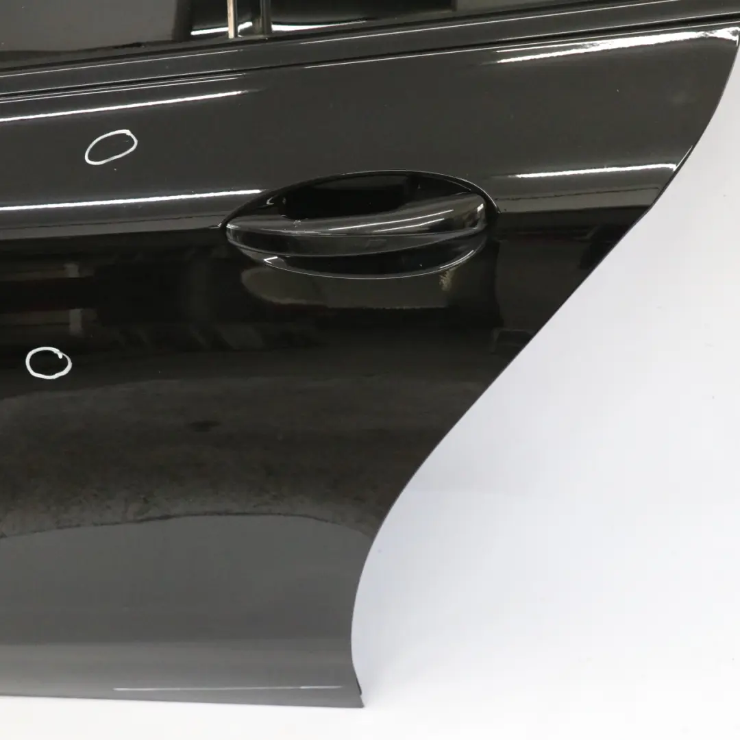 Mercedes W213 Berlina Porta posteriore sinistra Nero ossidiana metallizzato 197 - SKU A2137300105-OB2 - Numero di parte A2137300105