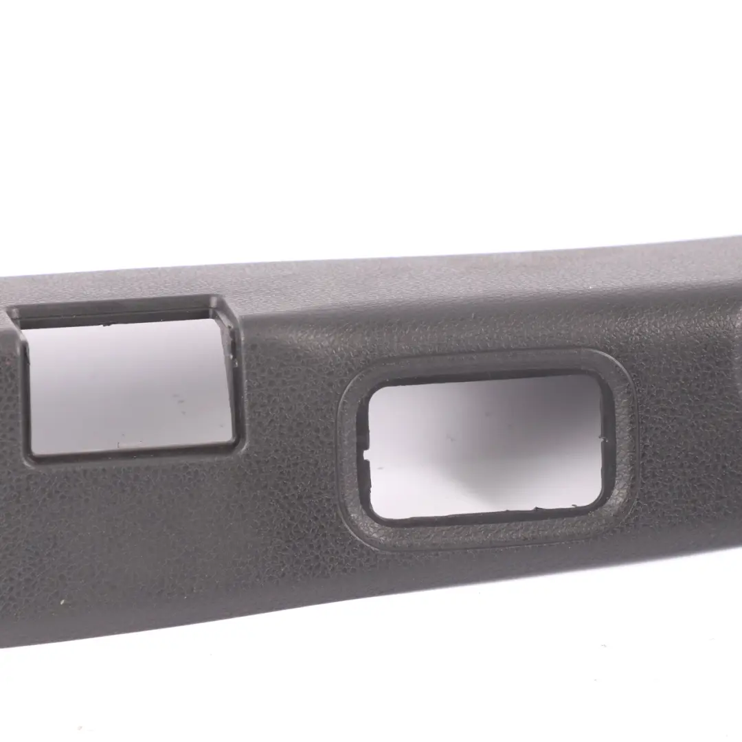 Mercedes W213 Coperchio baule Pannello interno nero Coperchio della - SKU A2137501600 - Numero di parte A2137501600