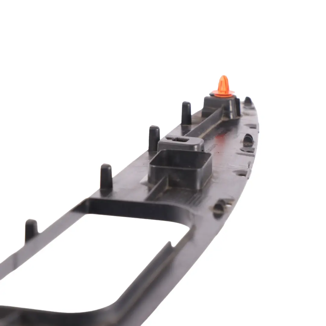 Mercedes W213 Kofferraum Heckklappe Hinten Schloss Abdeckung Trim - SKU A2137503100 - Teilenummer A2137503100
