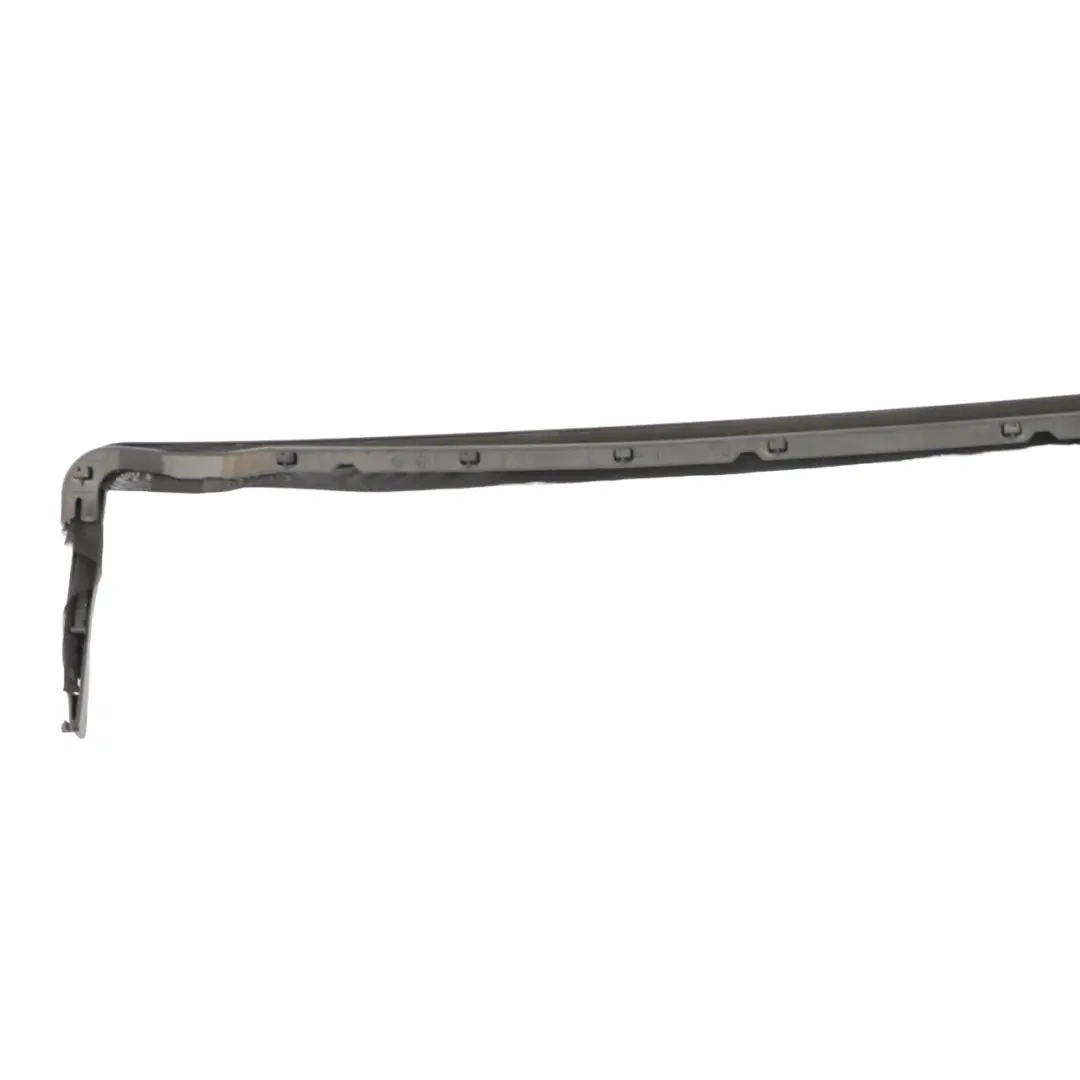 Tetto Cabrio Protezione Deflettore Vento Centro Trim Cover per Mercedes W213 con numero di parte A2137802900 Mercedes W213 Tetto Cabrio Protezione Deflettore Vento Centro Trim Cover - SKU A2137802900 - Numero di parte A2137802900