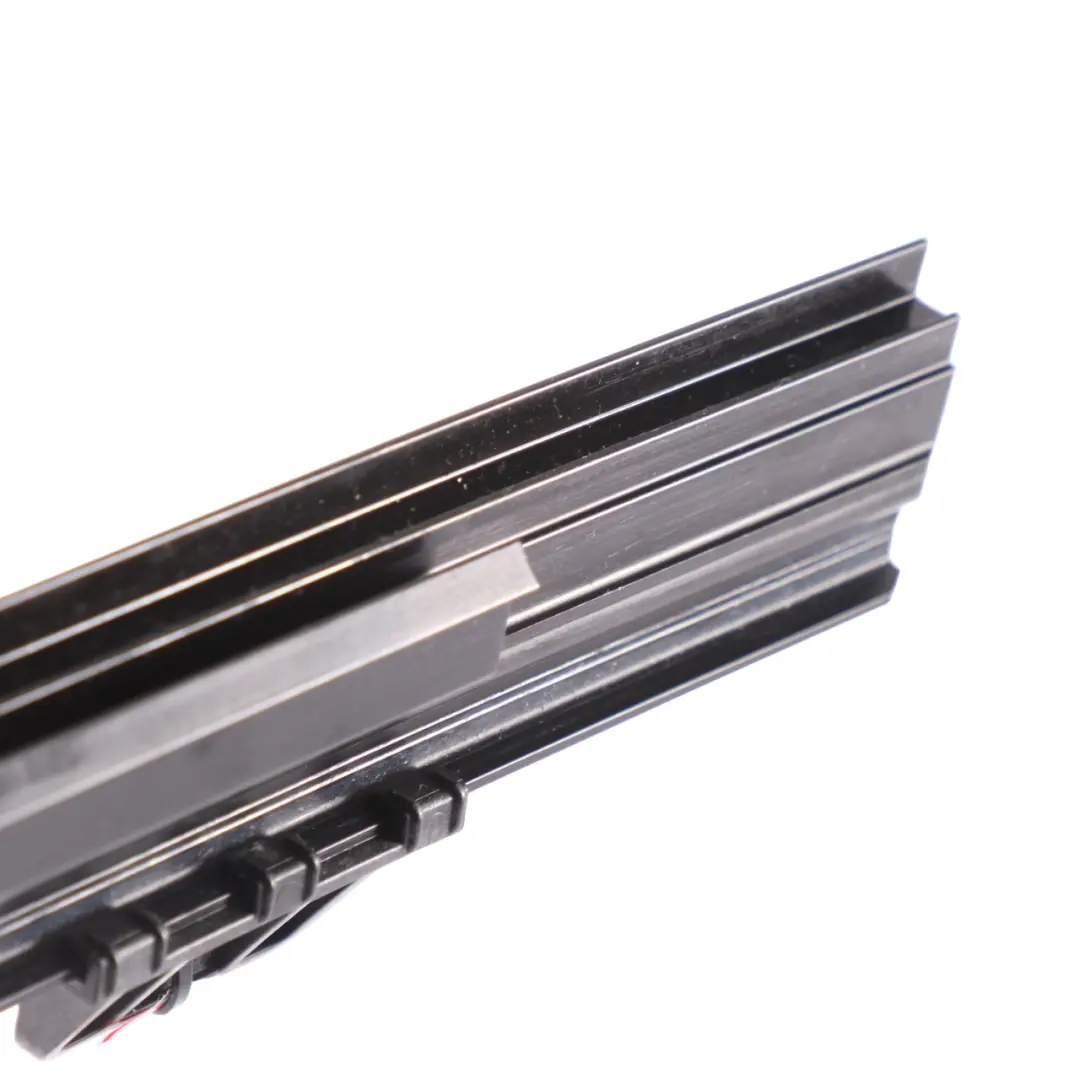 Mercedes W213 Tapa del marco de la cortina del techo solar - SKU A2137810100 - Número de pieza A2137810100