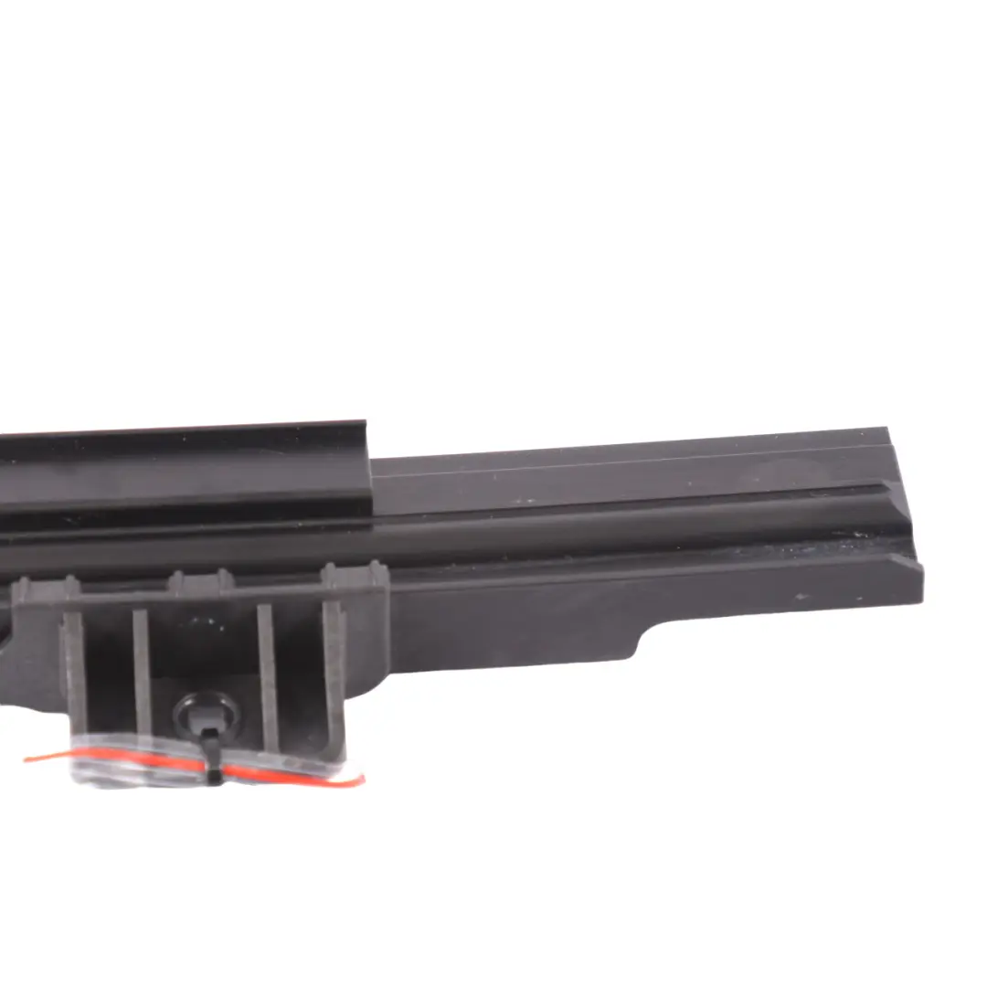 Schiebe Dach Vorhan Grahmen Abdeckung für Mercedes W213 mit Teilenummer A2137810100 Mercedes W213 Schiebe Dach Vorhan Grahmen Abdeckung - SKU A2137810100 - Teilenummer A2137810100