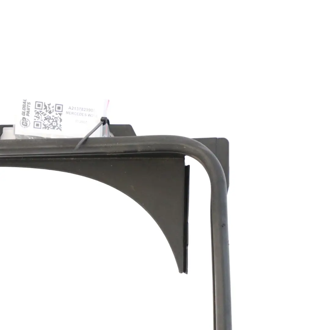 Mercedes W213 Tetto apribile anteriore Striscia montaggio tetto - SKU A2137820900 - Numero di parte A2137820900