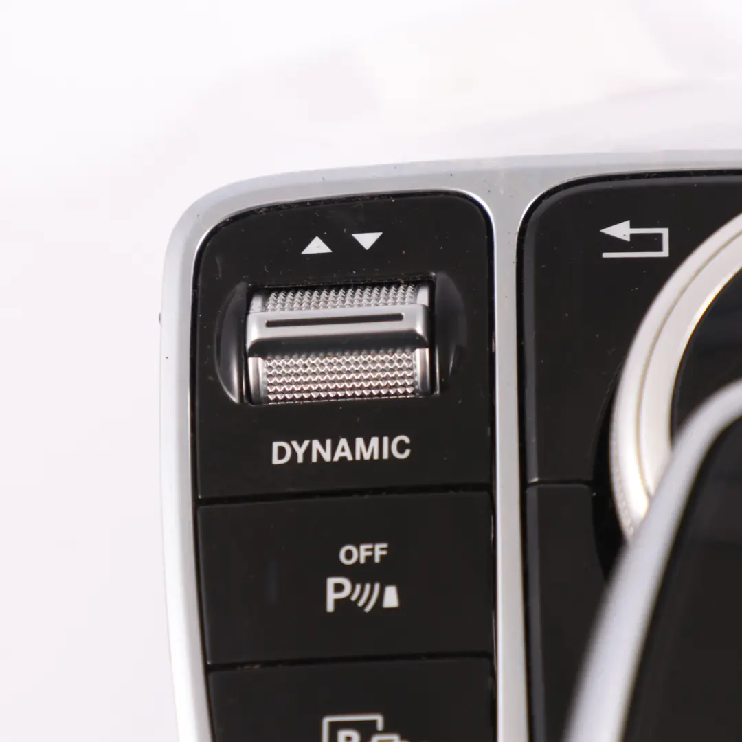 Panel control Mercedes W213 Unidad conmutación audio Comand Módulo para con número de pieza A2139008310 Panel control Mercedes W213 Unidad conmutación audio Comand Módulo - SKU A2139008310 - Número de pieza A2139008310