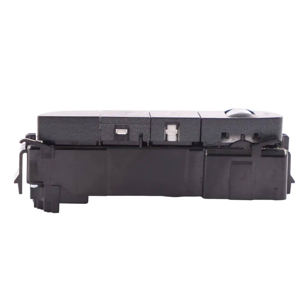 Mercedes W205 Start Stop Interruptor Volumen Inferior Izquierda - SKU A2139050102 - Número de pieza A2139050102