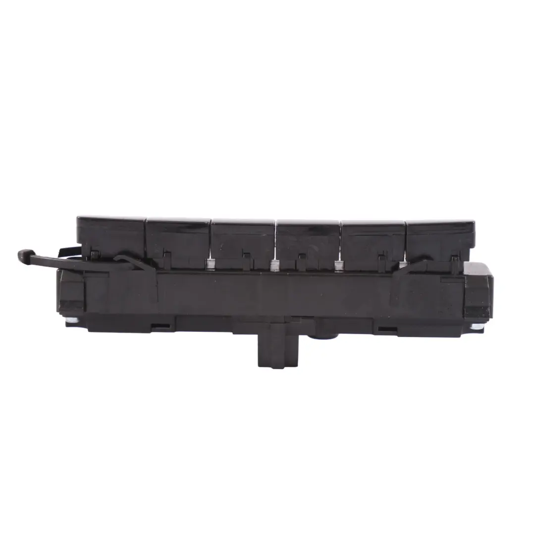 Panel de interruptores del salpicadero para Mercedes W213 con número de pieza A2139053303 Mercedes W213 Panel de interruptores del salpicadero - SKU A2139053303 - Número de pieza A2139053303