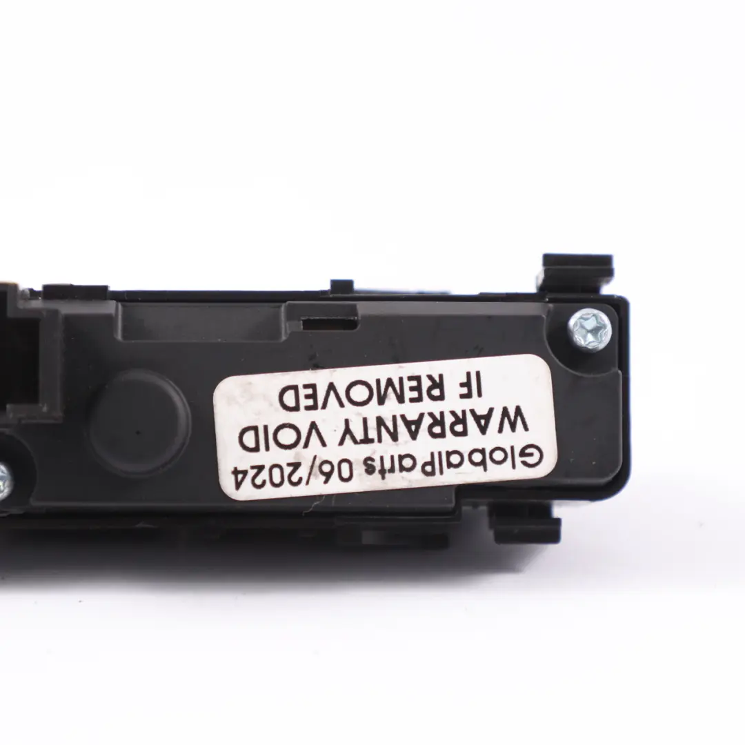 Panel de interruptores del salpicadero para Mercedes W213 con número de pieza A2139053303 Mercedes W213 Panel de interruptores del salpicadero - SKU A2139053303 - Número de pieza A2139053303