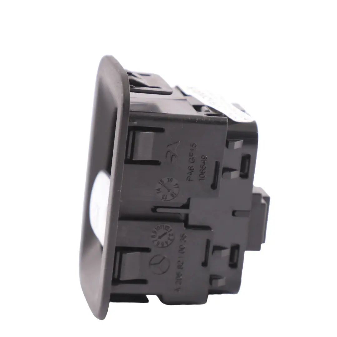 Blocco interruttore aggancio rimorchio per Mercedes W213 con numero di parte A2139055403 Mercedes W213 Blocco interruttore aggancio rimorchio - SKU A2139055403 - Numero di parte A2139055403