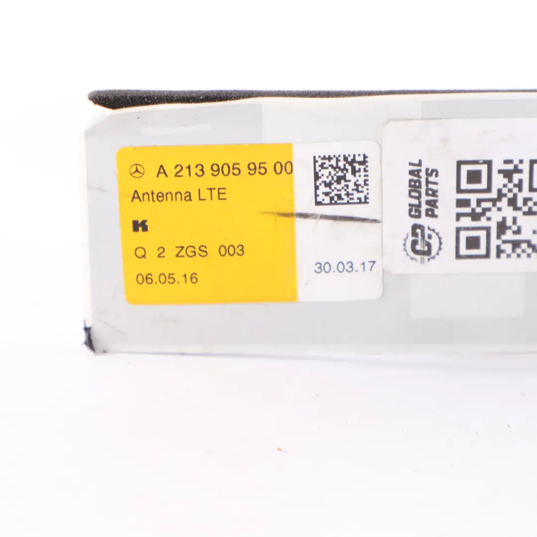 Mercedes W213 Antenna Rear Window Left N/S - SKU A2139059500 - Part number A2139059500