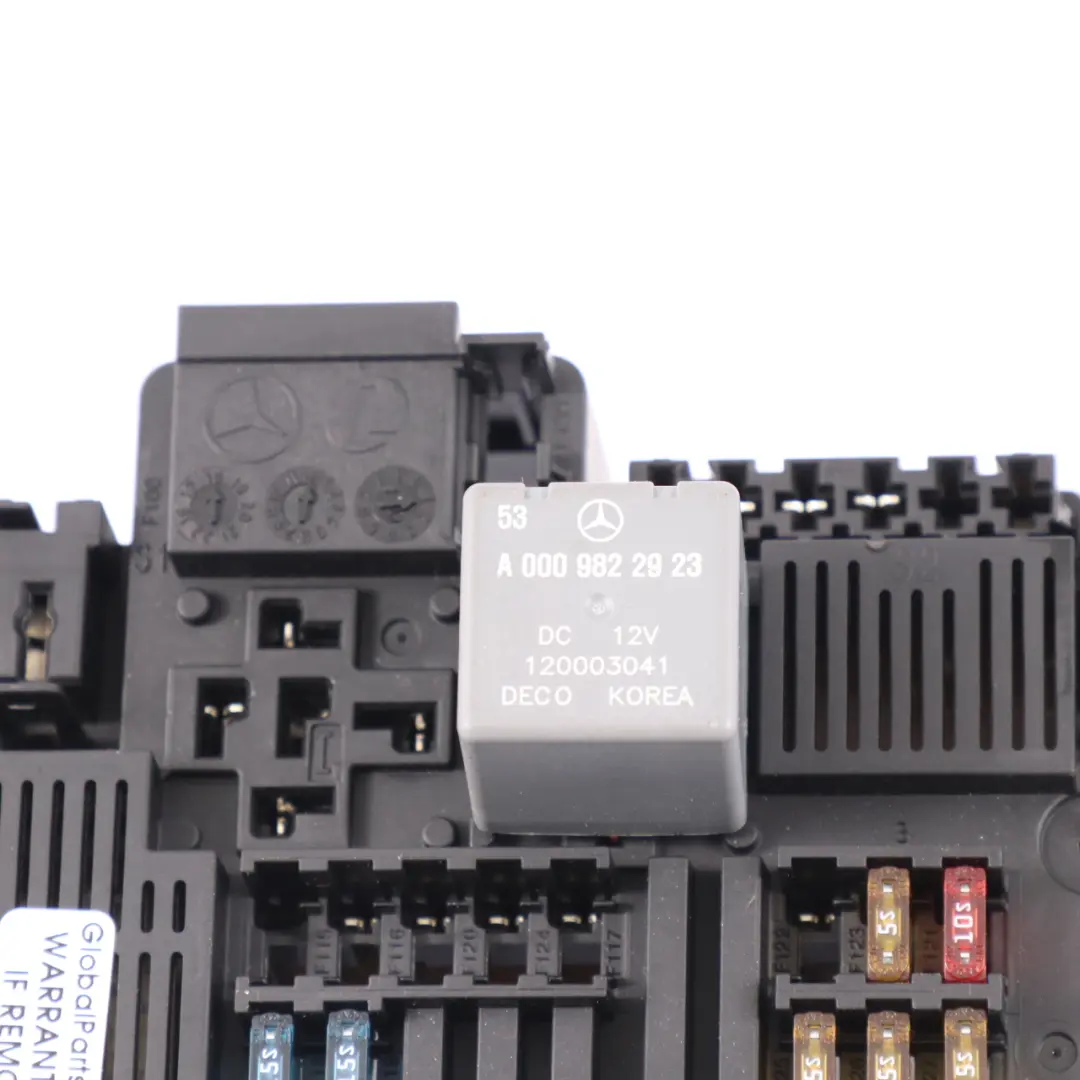 Caja De Fusibles Mercedes W205 W213 Módulo Relé Delantero Del Motor para con número de pieza A2139065706 Caja De Fusibles Mercedes W205 W213 Módulo Relé Delantero Del Motor - SKU A2139065706-1 - Número de pieza A2139065706