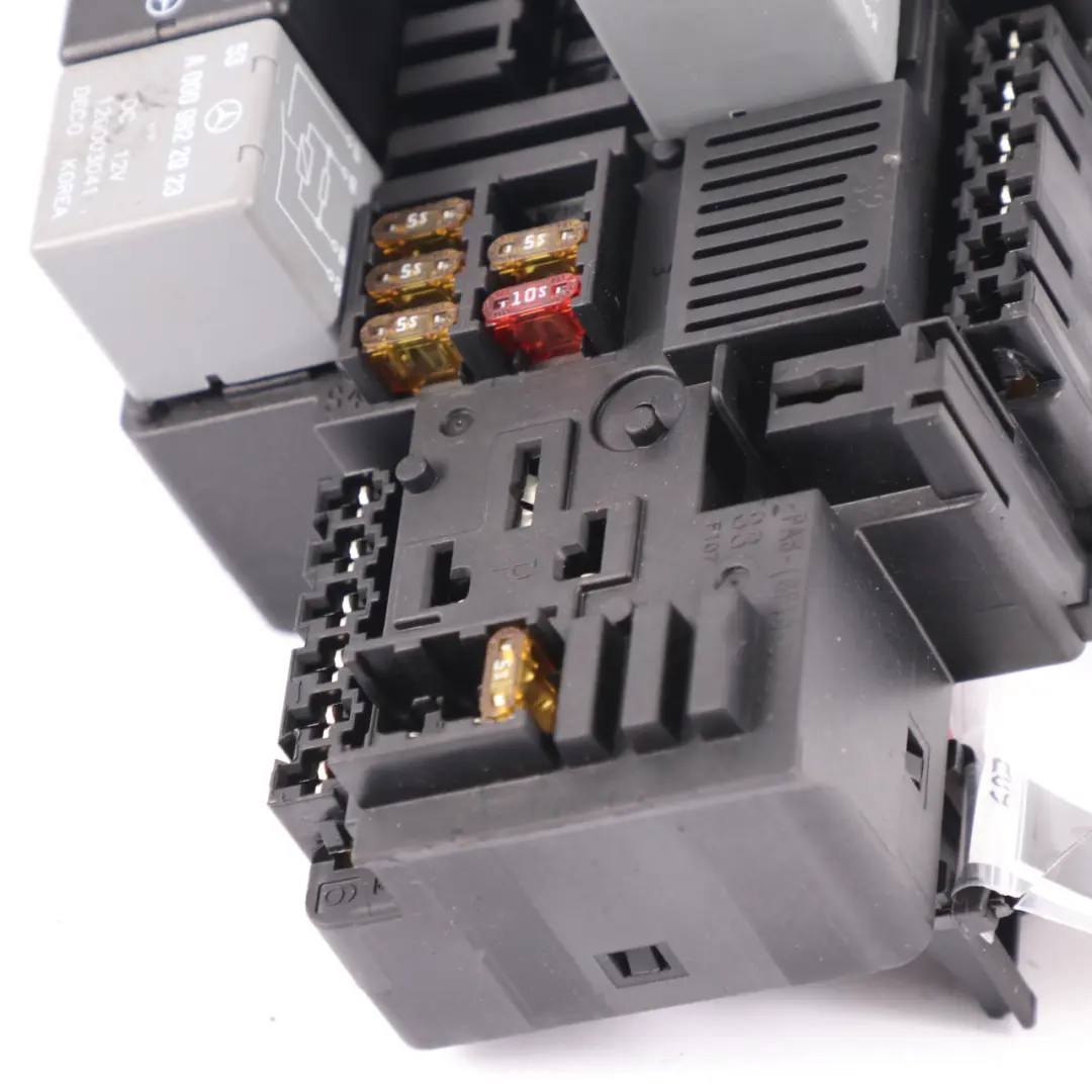 Sicherungskasten Mercedes W205 W213 Vorderseite Motor Kompatment Relais für mit Teilenummer A2139065706 Sicherungskasten Mercedes W205 W213 Vorderseite Motor Kompatment Relais - SKU A2139065706-1 - Teilenummer A2139065706