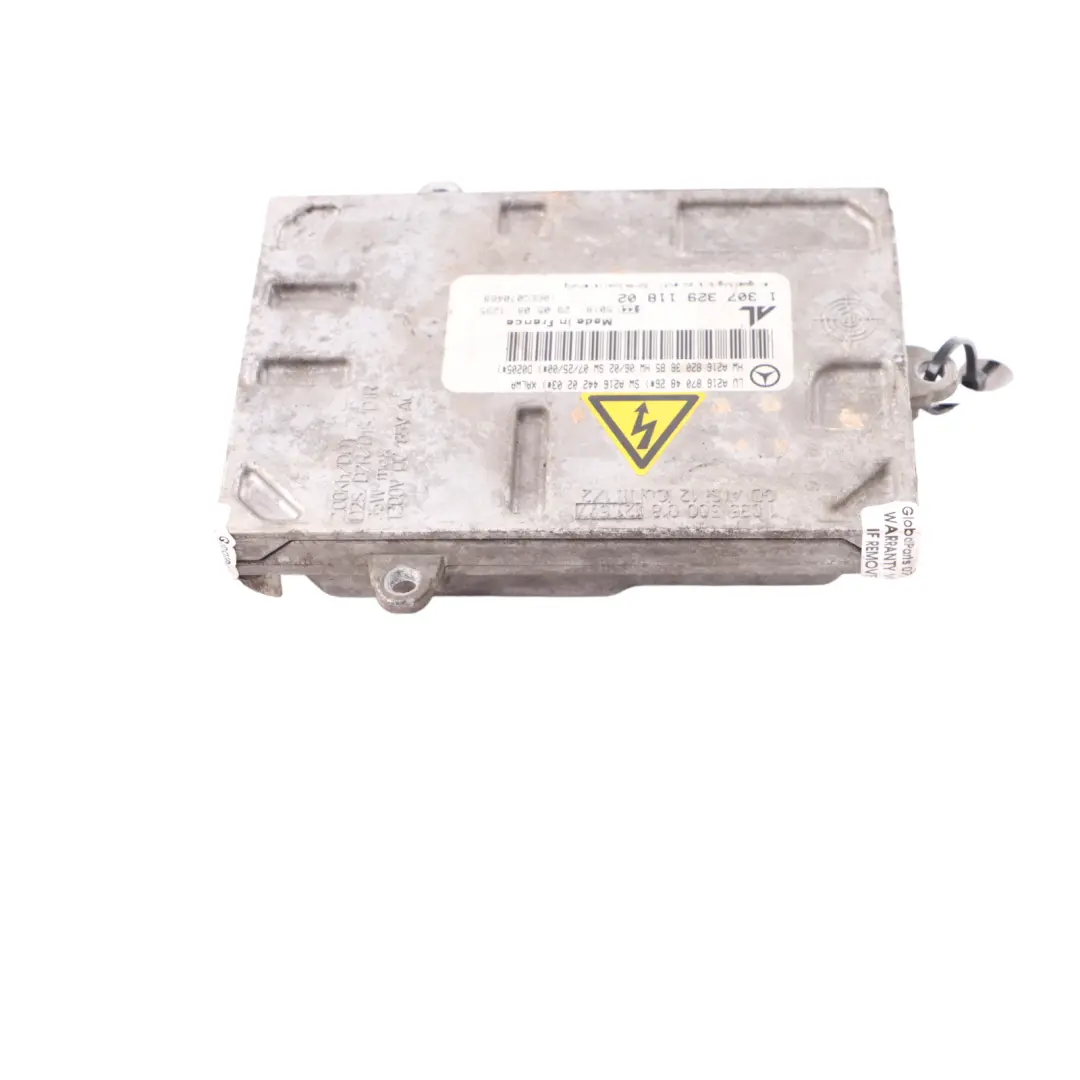 Headlamp Headlight Ballast Control Unit Module to Mercedes W221 Xenon with Part number A2168704826 Mercedes W221 Xenon Headlamp Headlight Ballast Control Unit Module - SKU A2168704826 - Part number A2168704826