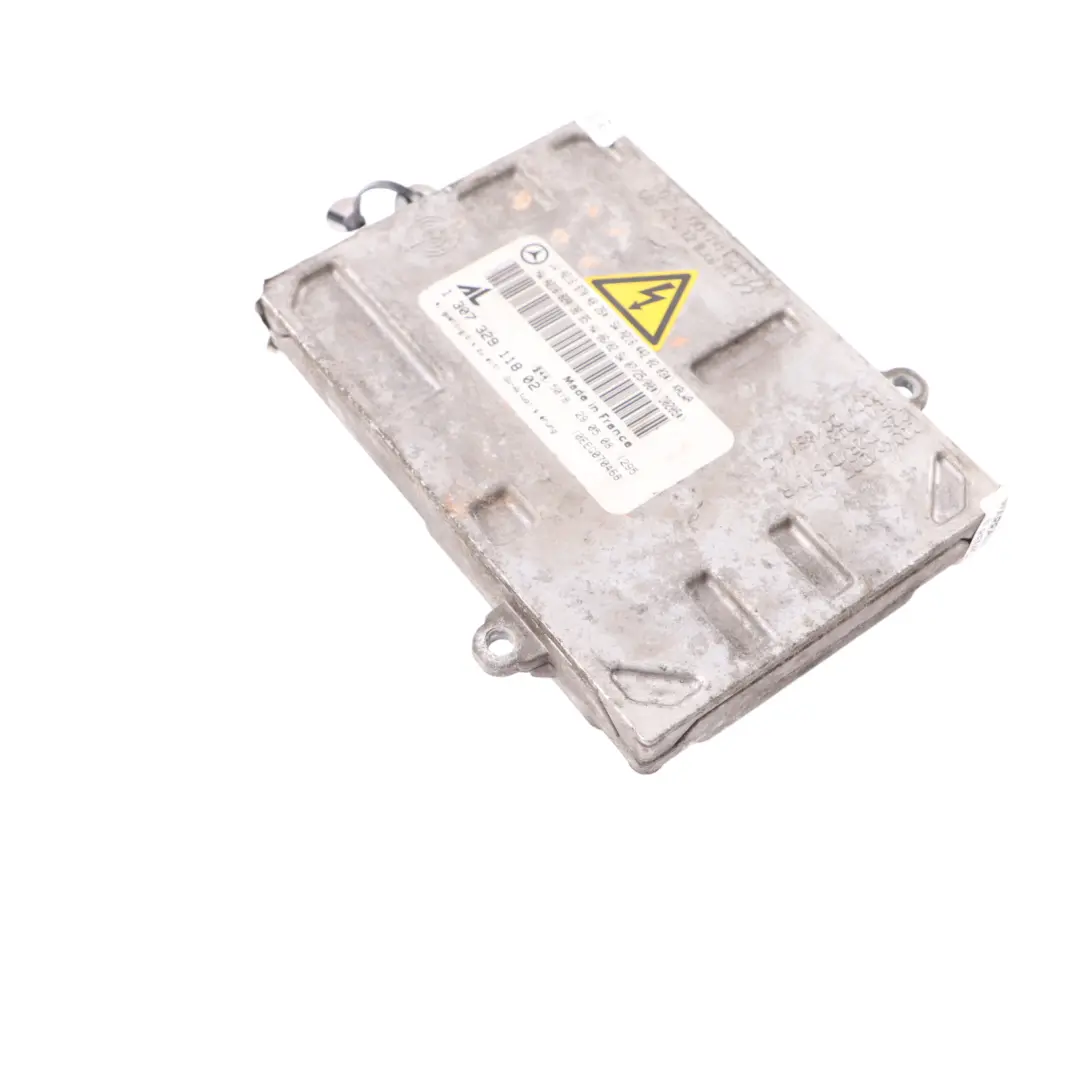 Headlamp Headlight Ballast Control Unit Module to Mercedes W221 Xenon with Part number A2168704826 Mercedes W221 Xenon Headlamp Headlight Ballast Control Unit Module - SKU A2168704826 - Part number A2168704826