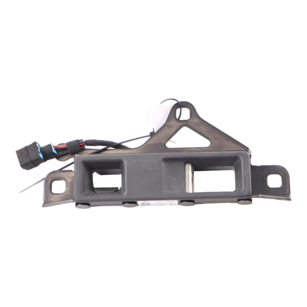 Support verrouillage Mercedes A205 Cabriolet Support verrouillage capote droite pour à propos du numéro de pièce A2177700422 Support verrouillage Mercedes A205 Cabriolet Support verrouillage capote droite - SKU A2177700422 - Numéro de pièce A2177700422