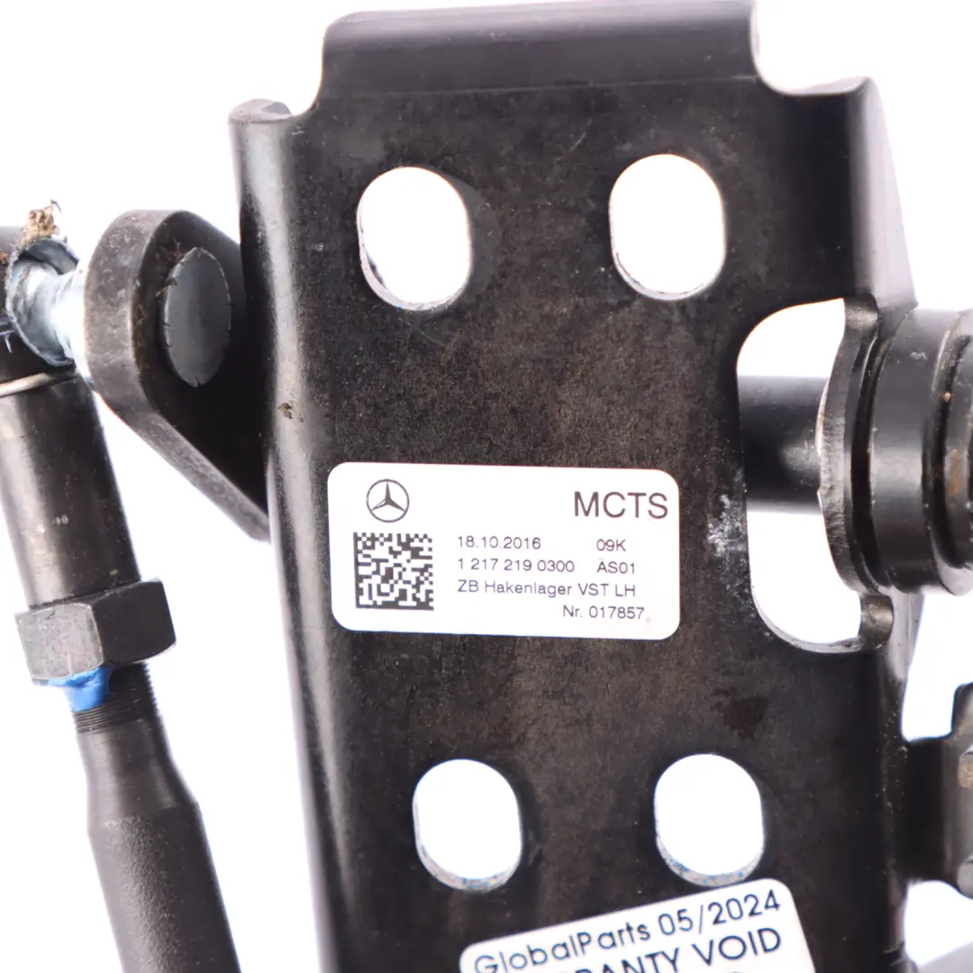 Soft Top Vario Roof Lock Catch Mechanism to Mercedes A205 Convertible with Part number A2177760000 Mercedes A205 Convertible Soft Top Vario Roof Lock Catch Mechanism - SKU A2177760000 - Part number A2177760000