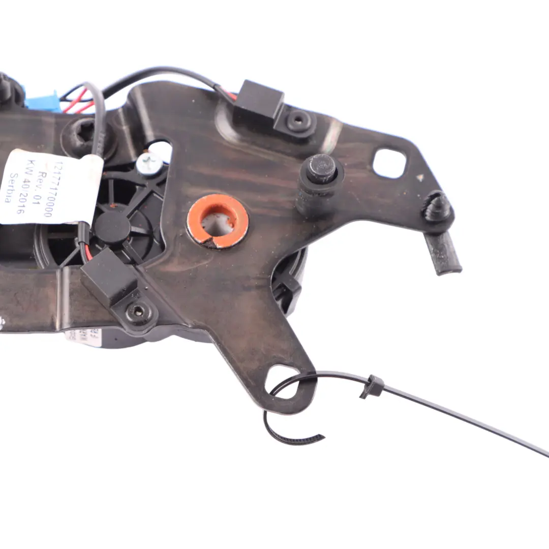 Motor Mercedes A205 Convertible Soft Top Front Lock Motor Drive to with Part number A2179069100 Motor Mercedes A205 Convertible Soft Top Front Lock Motor Drive - SKU A2179069100 - Part number A2179069100