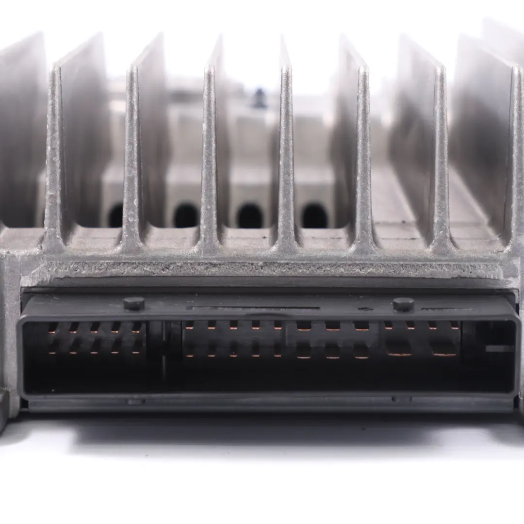 Sound-Verstärker Mercedes W176 W205 W212 Moduleinheit Harman/Becker für mit Teilenummer A2189001408 Sound-Verstärker Mercedes W176 W205 W212 Moduleinheit Harman/Becker - SKU A2189001408 - Teilenummer A2189001408