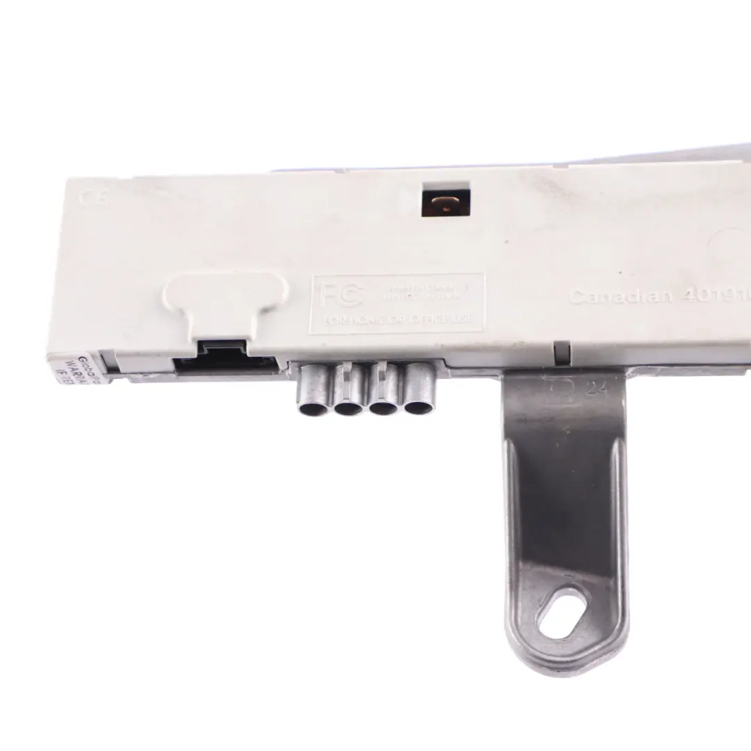 Amplificatore Antenna Mercedes CLS C219 Pilastro C Sinistro Modulo per con numero di parte A2198200089 Amplificatore Antenna Mercedes CLS C219 Pilastro C Sinistro Modulo - SKU A2198200089 - Numero di parte A2198200089