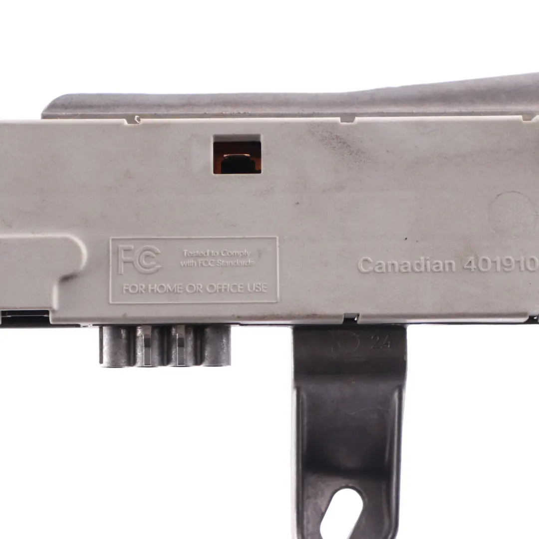 Antenne Amplificateur Mercedes CLS C219 Colonne C Gauche Module pour à propos du numéro de pièce A2198200089 Antenne Amplificateur Mercedes CLS C219 Colonne C Gauche Module - SKU A2198200089 - Numéro de pièce A2198200089