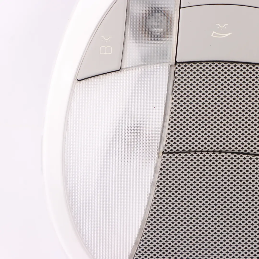 Oświetlenie Kabiny Lampka Podsufitki Światło do Mercedes C219 o numerze A2198201101 Mercedes C219 Oświetlenie Kabiny Lampka Podsufitki Światło - SKU A2198201101 - Numer Części A2198201101