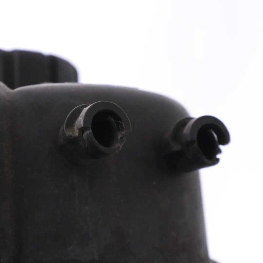 Tanque de Expansión de Refrigerante Botella Depósito para Mercedes W221 con número de pieza A2215000349 Mercedes W221 Tanque de Expansión de Refrigerante Botella Depósito - SKU A2215000349 - Número de pieza A2215000349