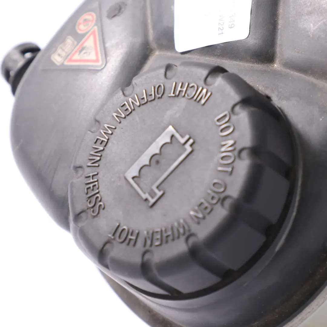 Tanque de Expansión de Refrigerante Botella Depósito para Mercedes W221 con número de pieza A2215000349 Mercedes W221 Tanque de Expansión de Refrigerante Botella Depósito - SKU A2215000349 - Número de pieza A2215000349