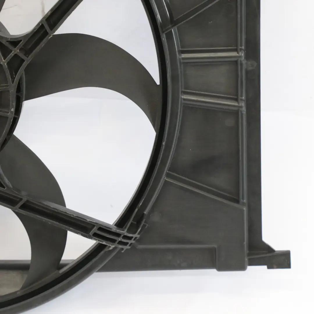 Renault Trafic II Radiateur de refroidissement Ventilateur 1831484016 - SKU A2215000793 - Numéro de pièce A2215000793