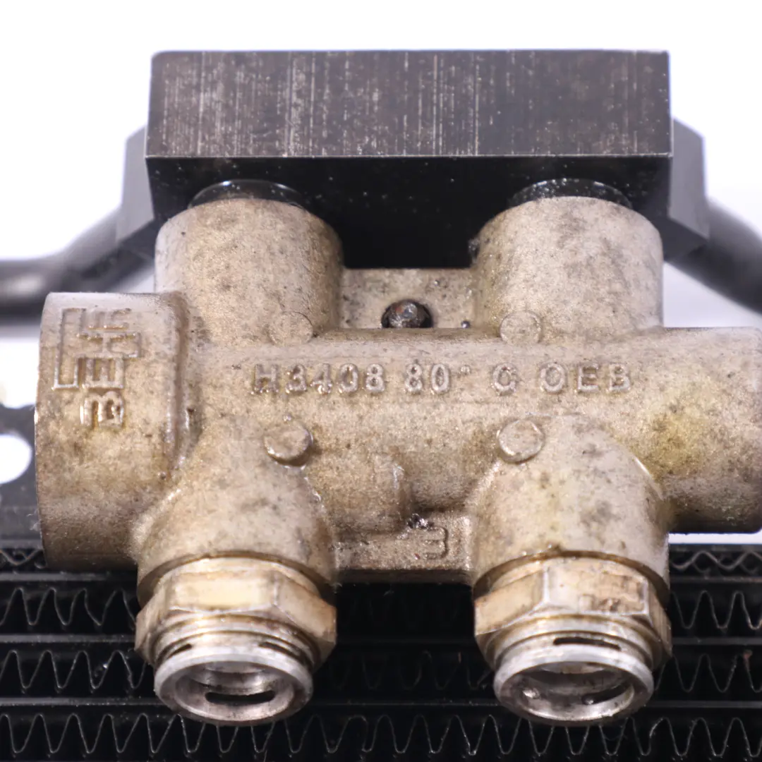 Ölkühler Kühler Automatik Getriebe für Mercedes W221 mit Teilenummer A2215002200 Mercedes W221 Ölkühler Kühler Automatik Getriebe - SKU A2215002200 - Teilenummer A2215002200