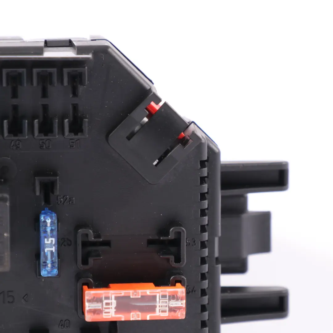 Sicherungskasten Front Relais Steuergerät Basismodul für Mercedes W221 mit Teilenummer A2215450001 Mercedes W221 Sicherungskasten Front Relais Steuergerät Basismodul - SKU A2215450001 - Teilenummer A2215450001