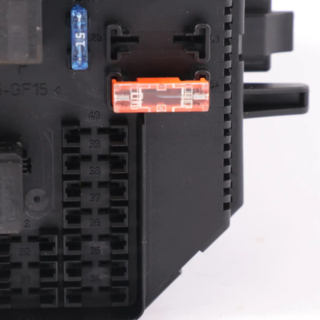 Caja De Fusibles Delantera Relé Unidad Control Módulo para Mercedes W221 con número de pieza A2215450001 Mercedes W221 Caja De Fusibles Delantera Relé Unidad Control Módulo - SKU A2215450001 - Número de pieza A2215450001